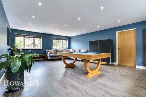 5 bedroom detached house for sale, Wash Lane, Kessingland