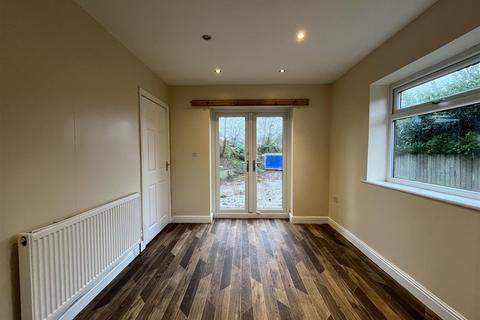 4 bedroom detached house for sale, Royd Street, Bradford BD12
