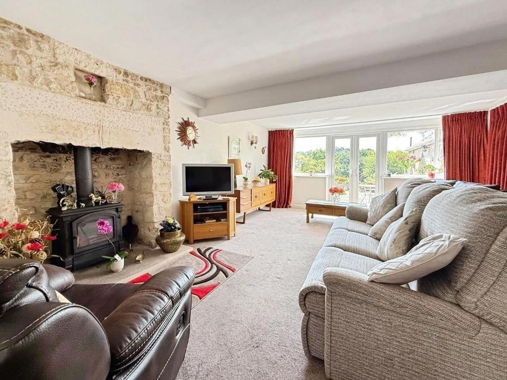 Pbox-living room-317229.jpg