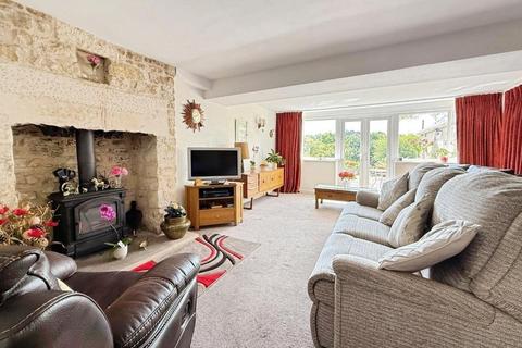 2 bedroom detached house for sale, Park Road, Nailsworth, GL6 0HS