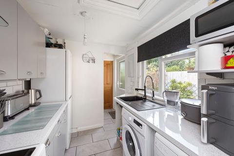 25 Alpha Road, Crawley, RH11 7BH