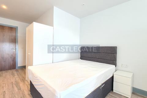 Studio to rent, Renaissance Works, New Street, Huddersfield, HD1 2AT