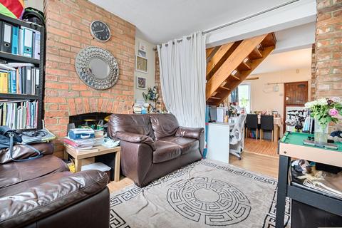 undefined, Blenheim Gardens, Reading, Berkshire