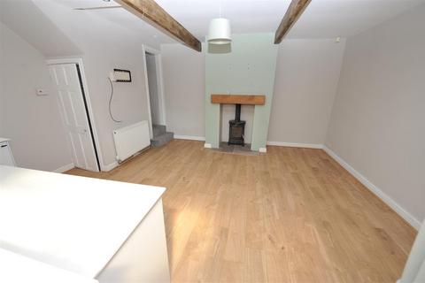 2 bedroom end of terrace house for sale, Main Road, Denholme, Bradford