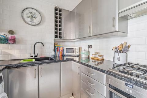 2 bedroom flat for sale, Essex Road, Thame OX9