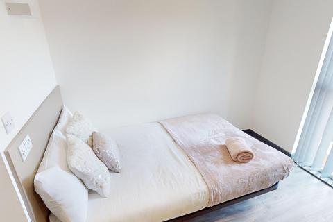 1 bedroom flat to rent, 456, Standard Ensuite, Opto Village, Luton LU1