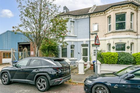 Ashdown Road, Worthing, West Sussex, BN11