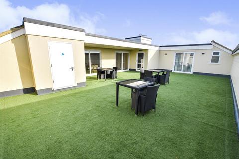 2 bedroom retirement property for sale, High Road, Benfleet