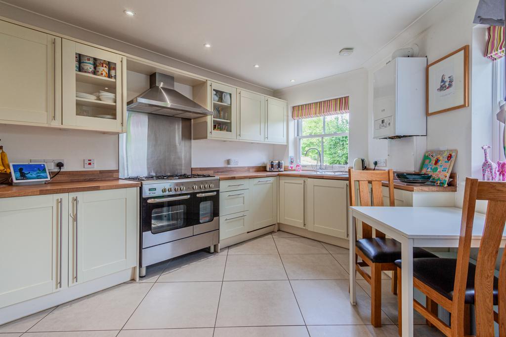 4 Bedroom Semi Detached for Sale