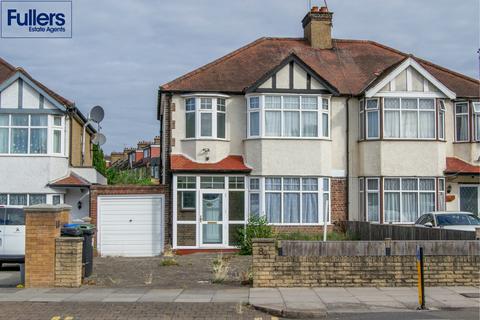 Ridge Avenue, London N21