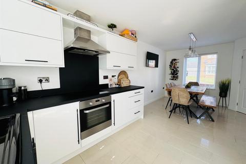 3 Garesfield, Sunderland, SR2 0EQ
