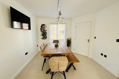 3 Garesfield, Sunderland, SR2 0EQ