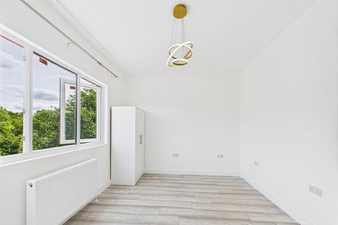 1 bedroom apartment to rent, Fairfield Crescent, Edgware, HA8