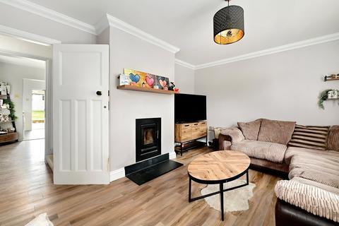 3 bedroom end of terrace house for sale, Barossa Road, Camberley, GU15