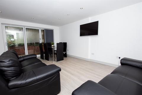 7 bedroom house to rent, Heeley Road, Birmingham B29