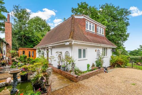 3 bedroom detached house for sale, Hogscross Lane, Chipstead, Coulsdon