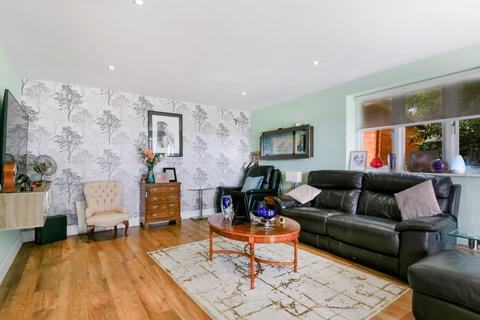 3 bedroom detached house for sale, Hogscross Lane, Chipstead, Coulsdon