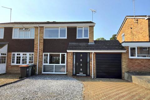 6 Woodside Way, Leighton Buzzard, LU7 2PN