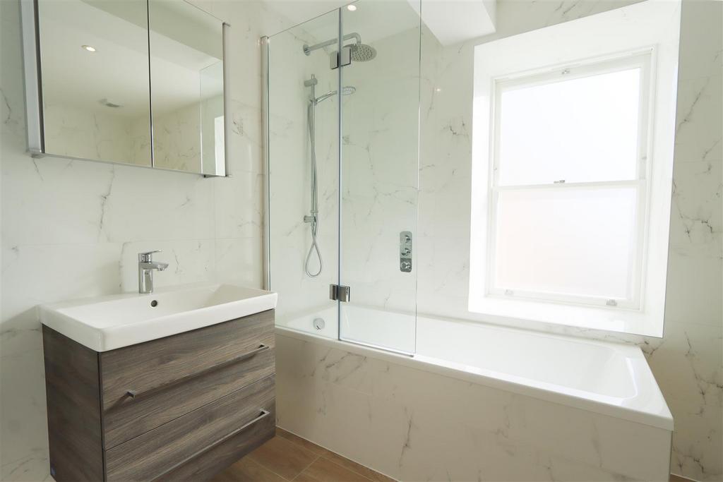 House bathroom edit 1.jpg