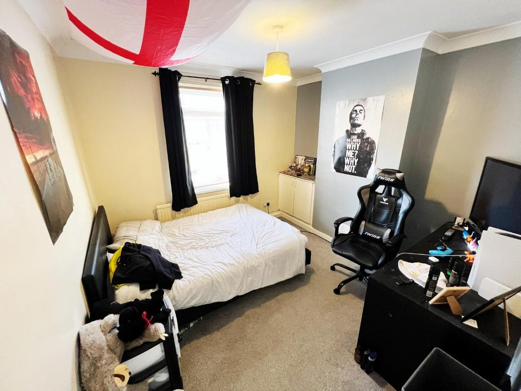 Bedroom Three/Study