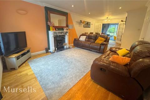 43 Chaffinch Close, Creekmoor, Poole, BH17 7UR