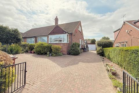 2 bedroom semi-detached bungalow for sale, Springbank Road, Farsley, Pudsey