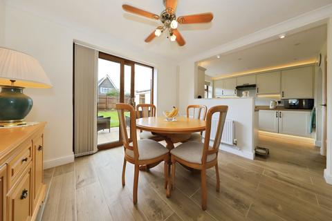 4 bedroom detached house for sale, Richmond Drive, Wolverhampton WV6