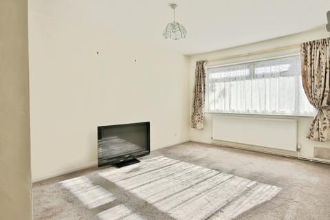 3 bedroom semi-detached bungalow for sale, Grizedale, Hull, HU7 4AY
