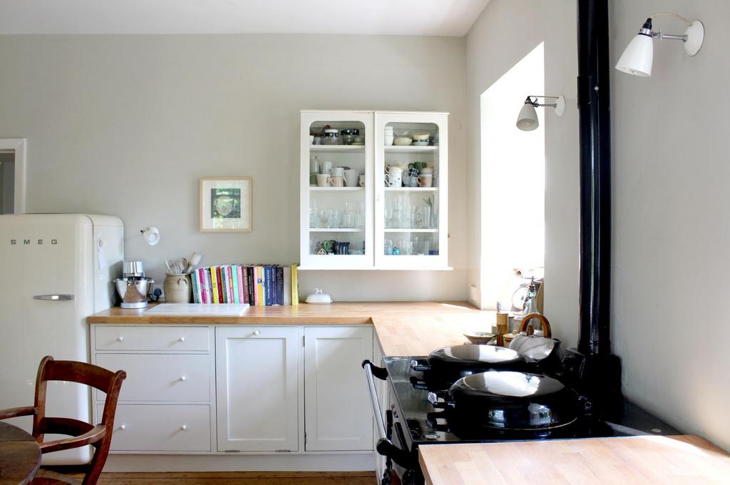 Dining kitchen