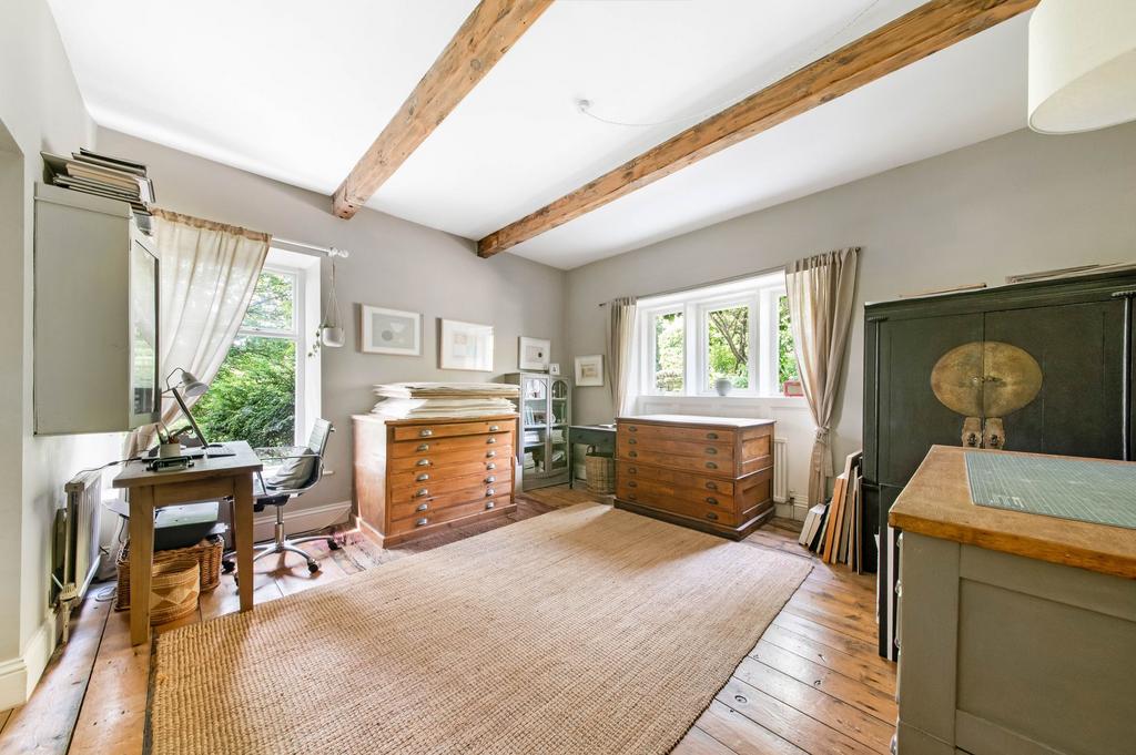 Second sitting room
