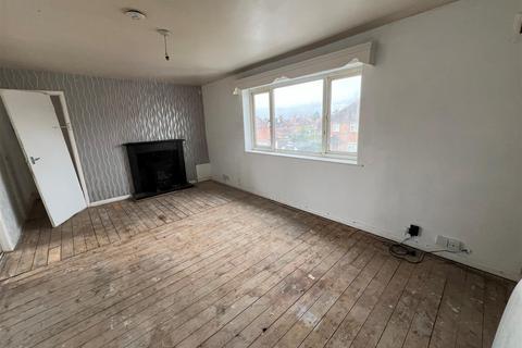 2 bedroom apartment for sale, East Avenue, Syston, Leicester
