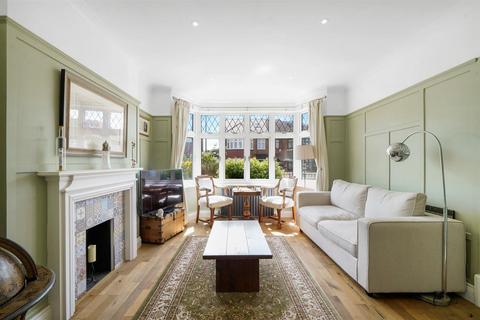 undefined, Evelyn Road, Cockfosters, EN4