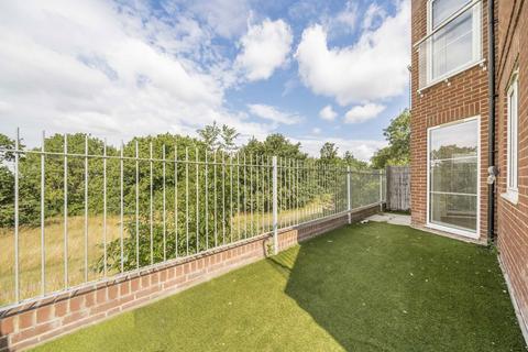 undefined, Great North Way, London NW4