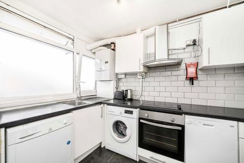 3 bedroom flat for sale, Brisbane Street, London SE5