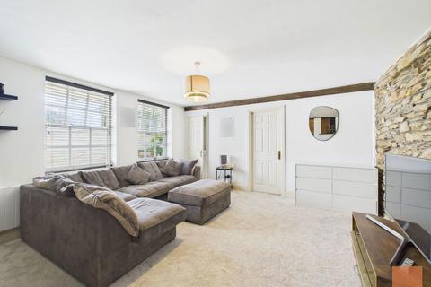 2 bedroom flat for sale, Strangway Terrace, Truro