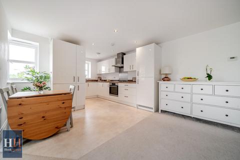 undefined, Carter Court, Hook RG27