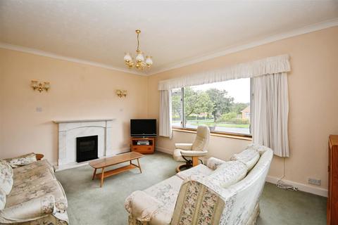 3 bedroom detached bungalow for sale, Woodland Drive, Anlaby, Hull