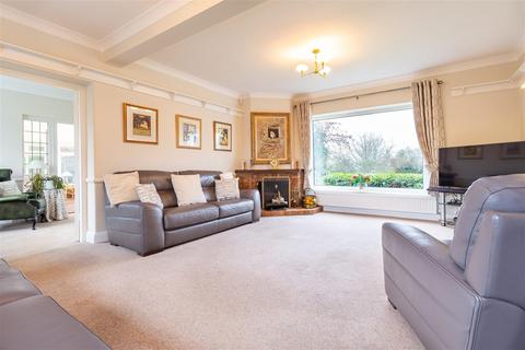 Willows Fernhall Lane, Waltham Abbey, EN9 3TJ