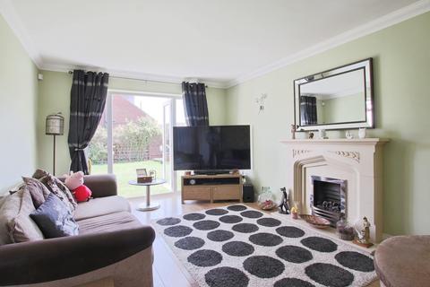 4 bedroom detached house for sale, Elwyn Way, Hedon, Hull, HU12 8GE