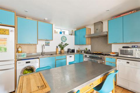 3 bedroom semi-detached house for sale, Fairview Road, Dartmouth