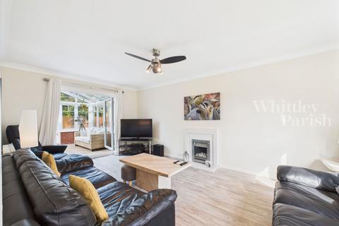 undefined, Waterside Gardens, Newton Flotman