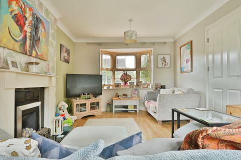 3 bedroom semi-detached house for sale, Auchinleck Close, Driffield YO25