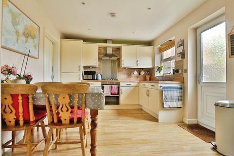 3 bedroom semi-detached house for sale, Auchinleck Close, Driffield YO25