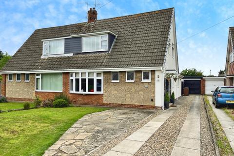 4 bedroom semi-detached house for sale, Beechdale, Cottingham, HU16 4RH