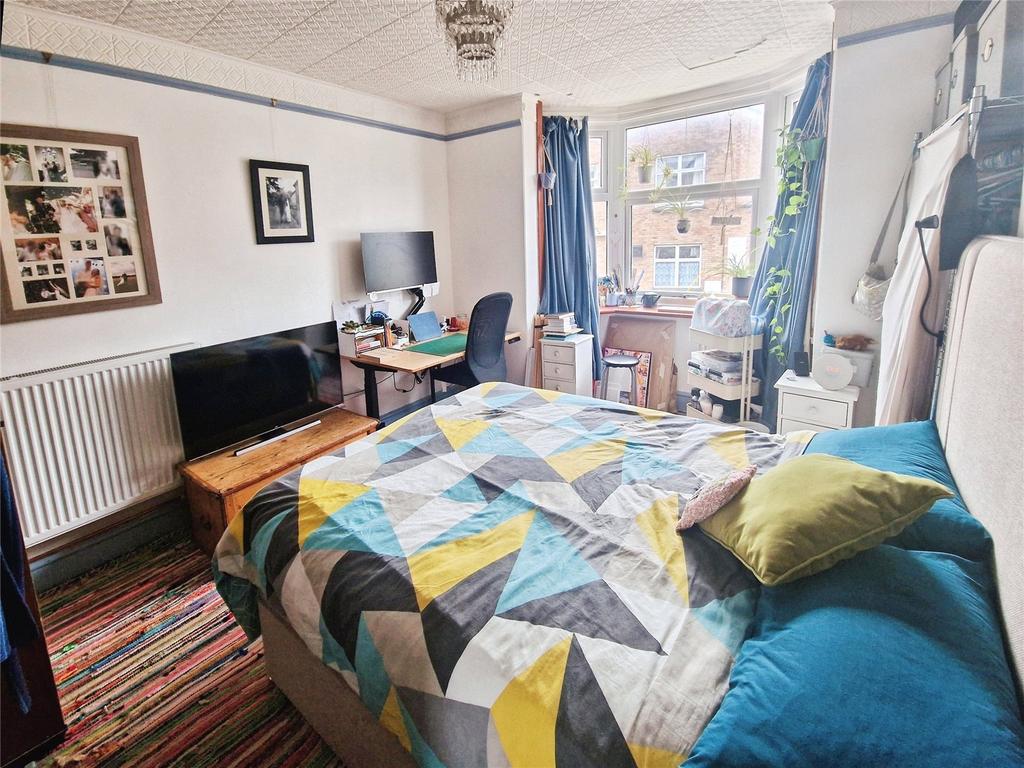 Living/Bedroom