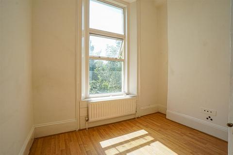 2 bedroom flat for sale, Pevensey Road, St. Leonards-On-Sea