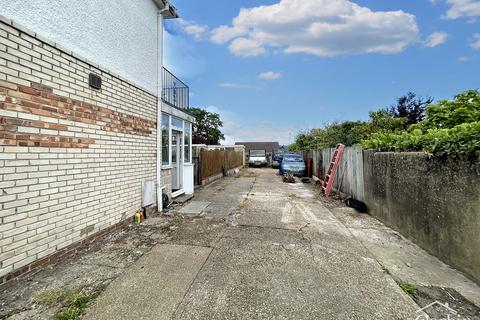undefined, Howeth Road, Bournemouth, BH10 5