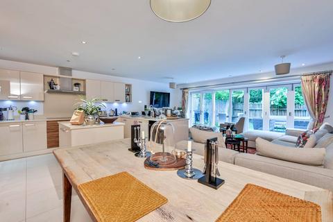 5 bedroom semi-detached house to rent, St Annes Mews, Wimbledon, London, SW20