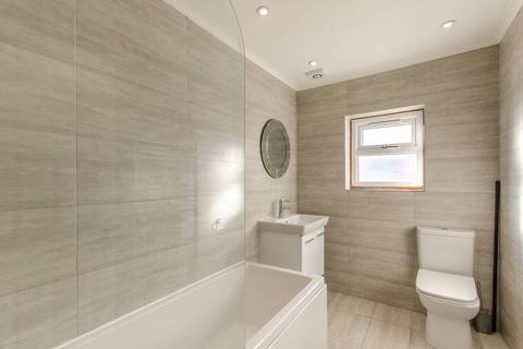 5 bedroom terraced house to rent, Grove Green Road, Leytonstone, London, E11