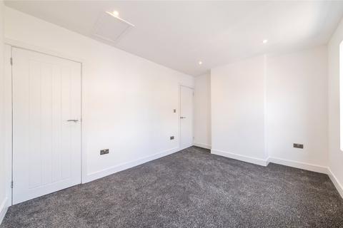 253 Old Road West, Gravesend, DA11 0LU